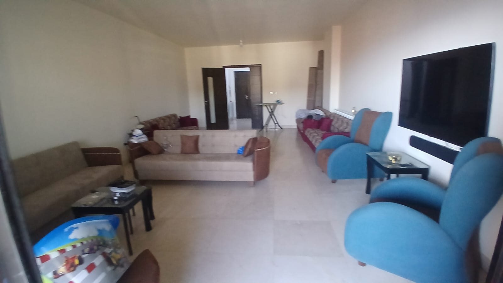 Ref (GG21.A.31)A 190 m2 apartment for sale in Ksara, Zahle

Features:
 Area: 190 m²
- 3 Bedrooms
- 4 Bathrooms
- 2nd Floor
- Living & Dining Area
- Maid's Room
- Large Kitchen

Amenities:
 -Central Heating
 -Stunning Open View
 -Kf (Heating/Cooling System)
 -New Building
 -2 Parking Spaces

 Price: $175,000

Brokerage fees: 2.5 % in case of selling / 1 month rental value in case of rent. 

For more info, kindly contact us on 71 66 55 71 / 71 788 178 or message us on WhatsApp with your full name and the reference number of the property and we will contact you the soonest.

I SOLD is a member of the Real Estate Syndicate of Lebanon (REAL)

I SOLD (Lebanon), Zalka Highway, Zalka 690 Bld. 6th Floor



رسوم الوساطه في حاله البيع ٢٫٥ ٪ وقيمة شهر في حالة الإيجار 

للمزيد من المعلومات، يرجى الاتصال بنا على  (71788178)(96171665571+) أو مراسلتنا على الواتساب مع الإسم الكامل والرقم المرجعي للعقار وسنتواصل معك في أقرب وقت

شركة  ( أي سولد )  عضو في نقابه الوسطاء والاستشاريين العقاريين في لبنان	 